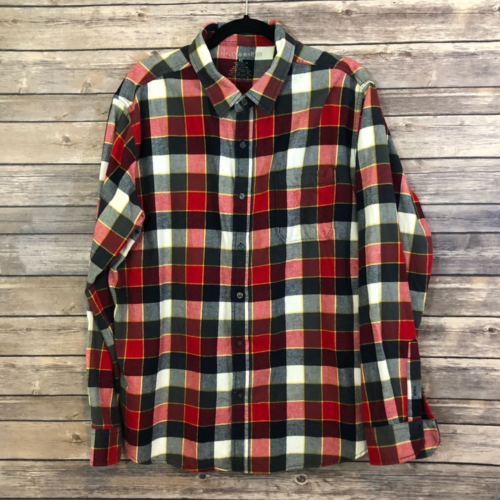 Logan & Martin Long Sleeve plaid button up shirt